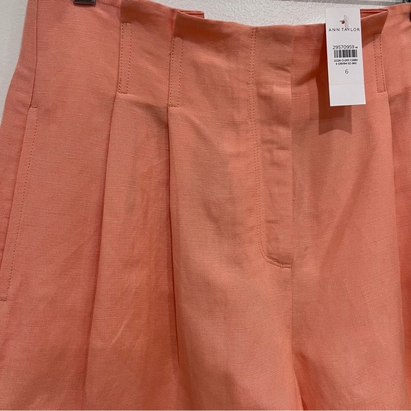 Ann Taylor NWT The Petite Paperbag Short in Shrimp, High Rise, Pleated, Size 6 - Picture 3 of 10